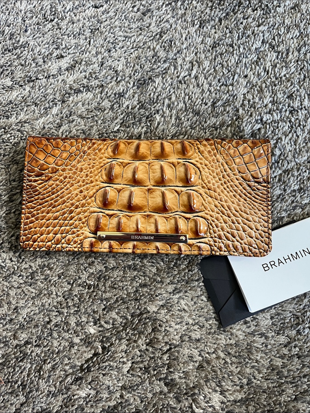 Brahmin Luggage brown -Croc Ady Wallet. Like new.